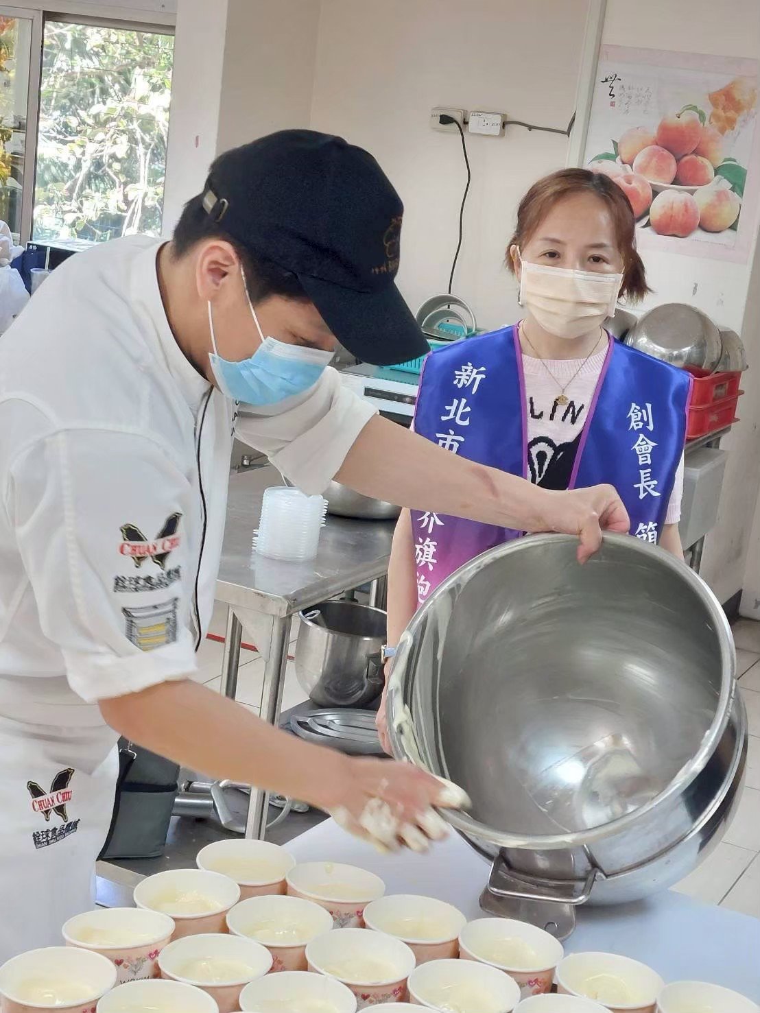 陪伴樂山教養院烘焙活動照片
